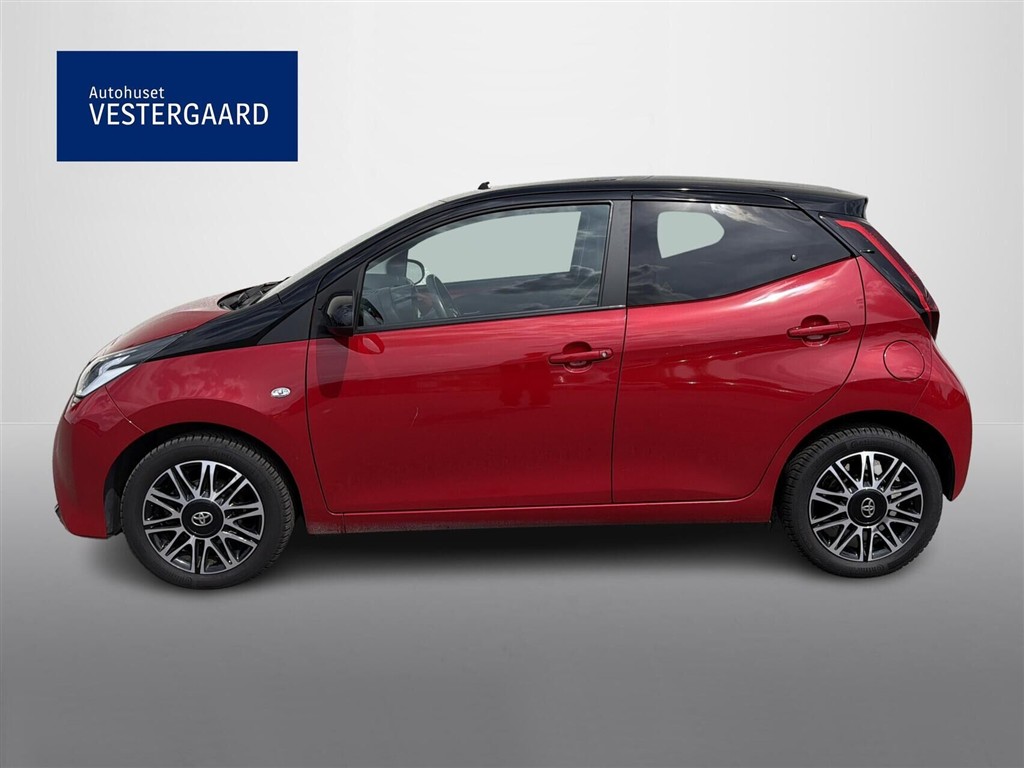 Toyota Aygo 1,0 VVT-I X-Clusiv X-Shift 72HK 5d Aut. - Image 2