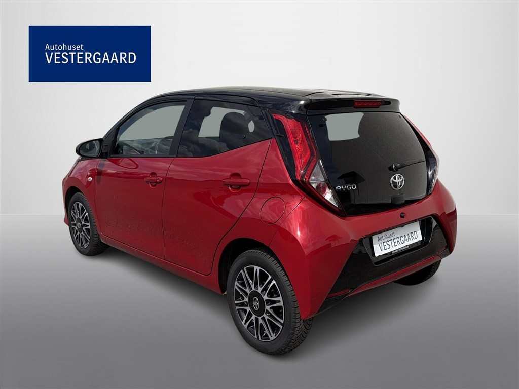 Toyota Aygo 1,0 VVT-I X-Clusiv X-Shift 72HK 5d Aut. - Image 3
