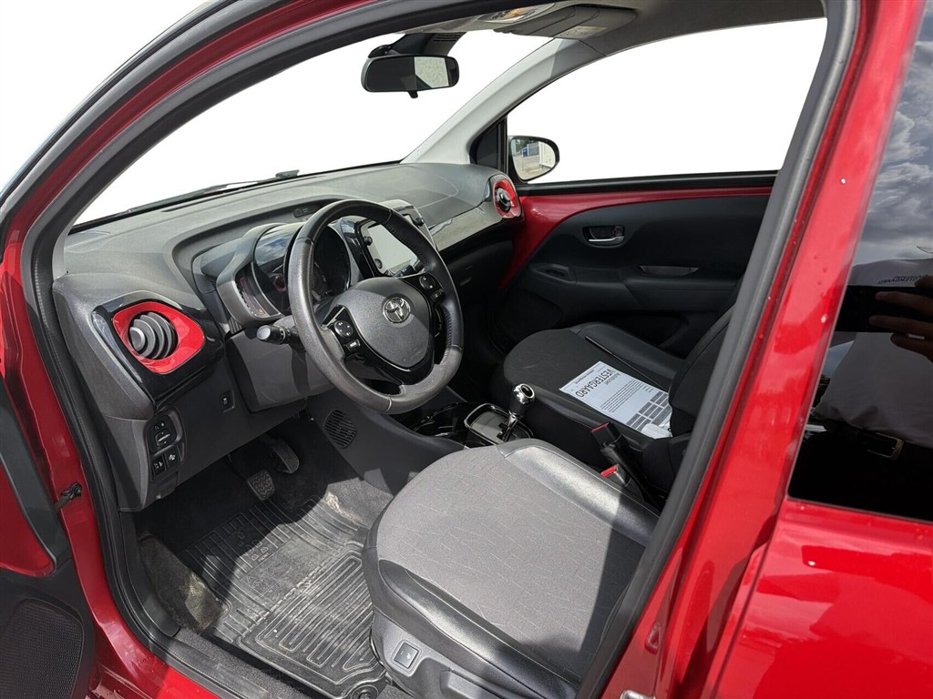 Toyota Aygo 1,0 VVT-I X-Clusiv X-Shift 72HK 5d Aut. - Image 4