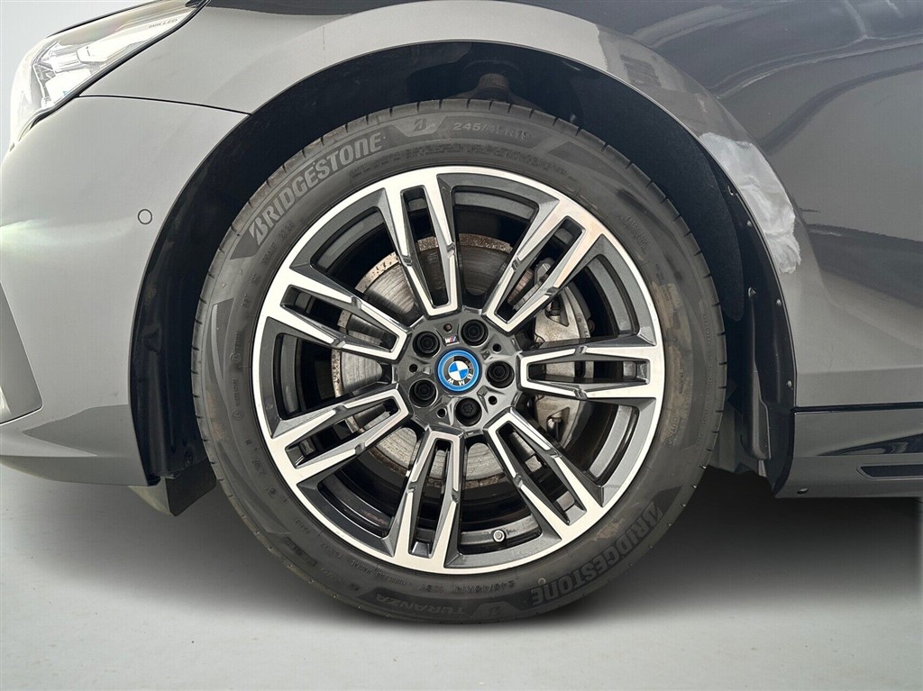 BMW i5 eDrive40 Touring EL M-Sport 340HK Stc Aut. - Image 9
