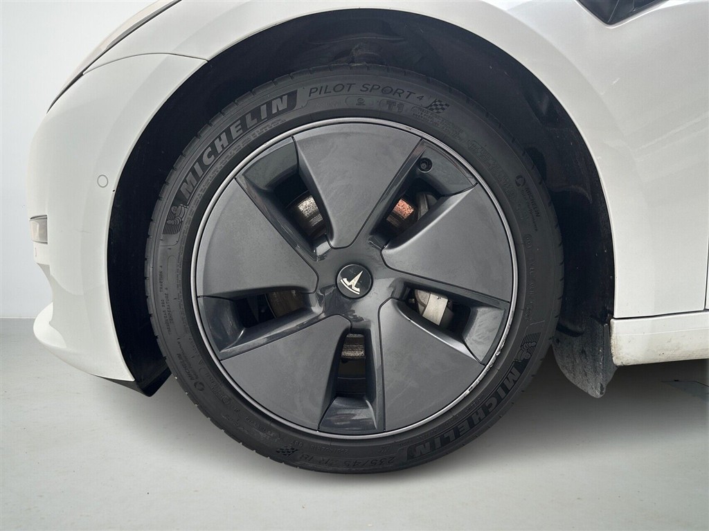 Tesla Model 3 EL Long Range AWD 498HK Aut. - Image 9