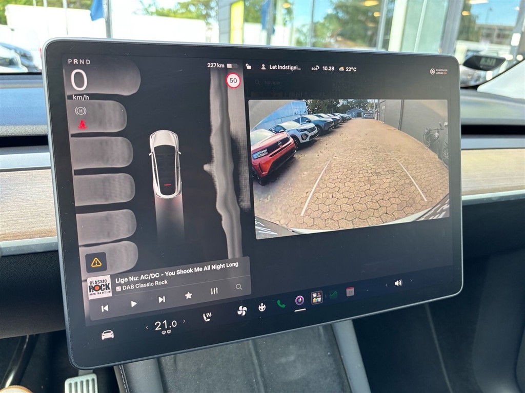 Tesla Model Y EL Long Range AWD 514HK 5d Aut. - Image 14