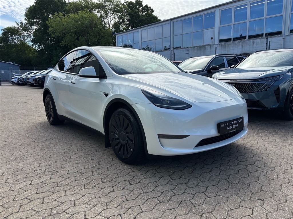 Tesla Model Y EL Long Range AWD 514HK 5d Aut. - Image 3