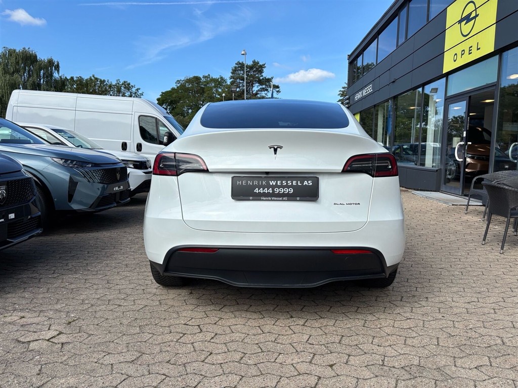 Tesla Model Y EL Long Range AWD 514HK 5d Aut. - Image 5