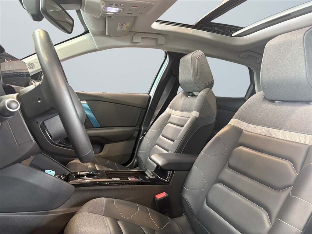 Citroën e-C4 EL Shine Sport 136HK 5d Aut. - Image 5