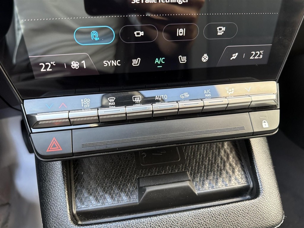 Renault Mégane E-TECH Techno 220HK 5d Aut. - Image 19