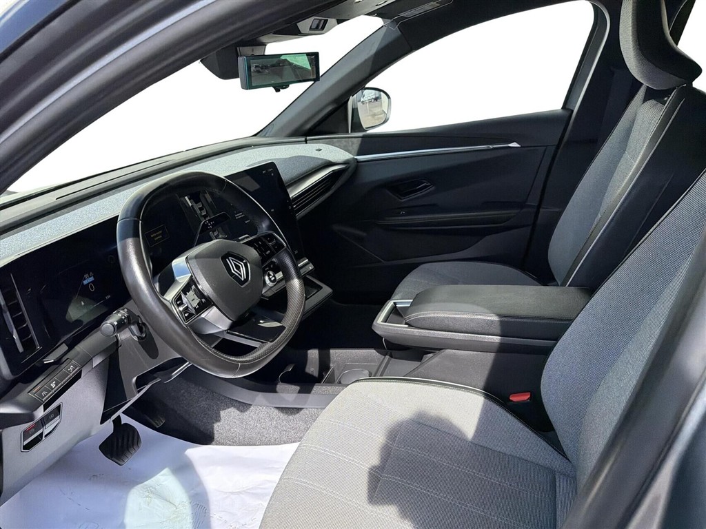 Renault Mégane E-TECH Techno 220HK 5d Aut. - Image 4