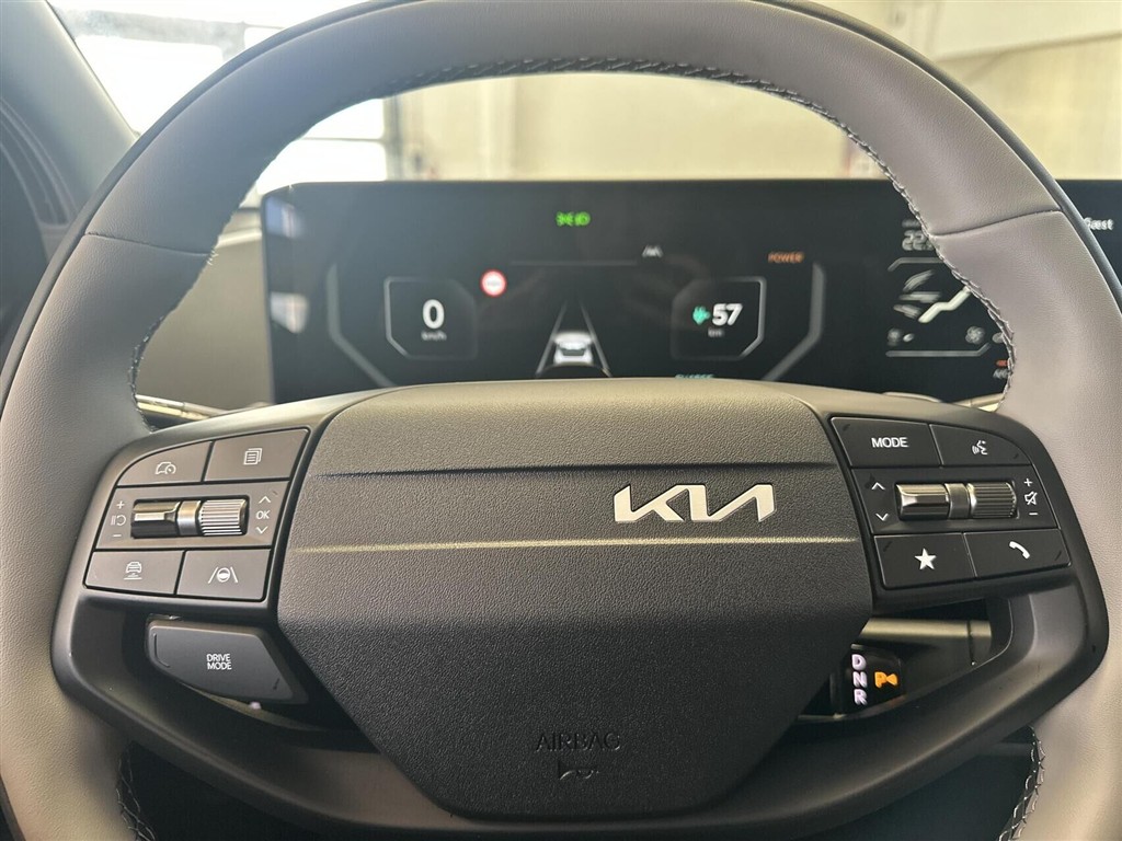 Kia EV4 Fastback Long Range Business Plus 204HK Aut. - Image 7