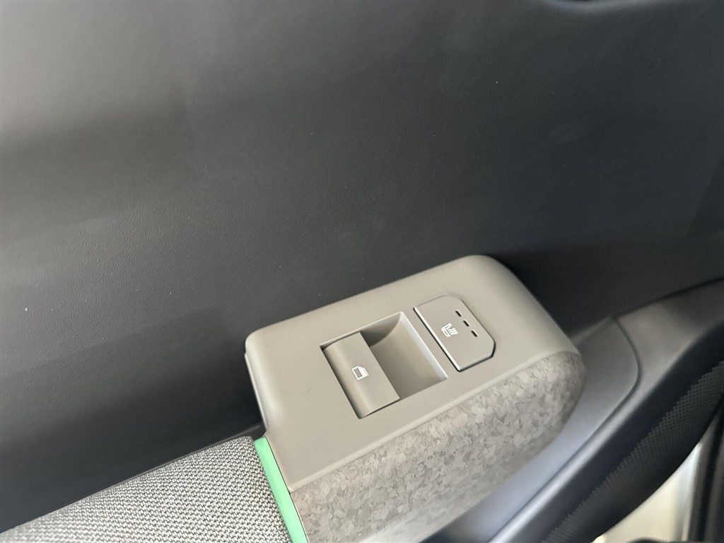 Kia EV4 Fastback Long Range Business Plus 204HK Aut. - Image 9