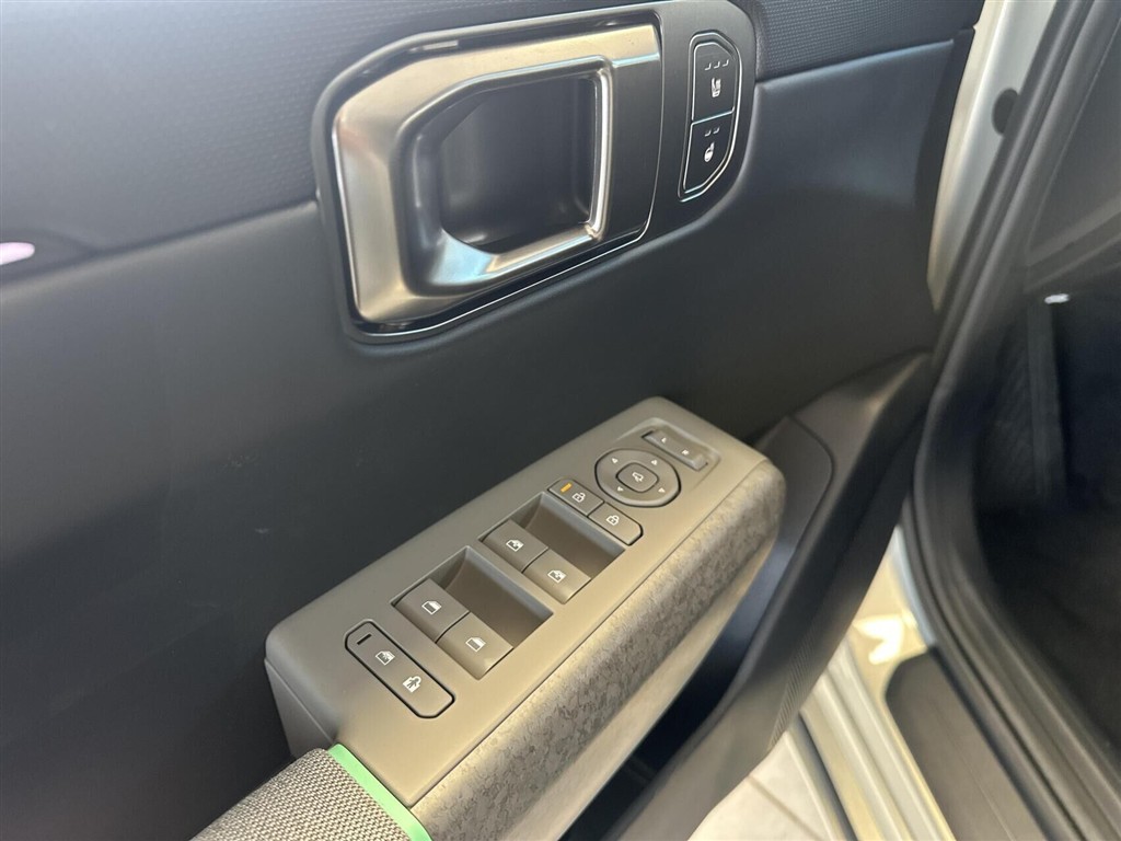 Kia EV4 Fastback Long Range Business Plus 204HK Aut. - Image 10