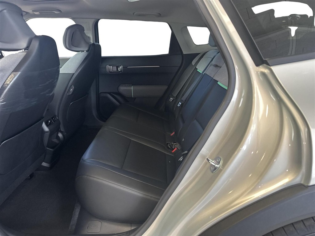 Kia EV4 Fastback Long Range Business Plus 204HK Aut. - Image 5