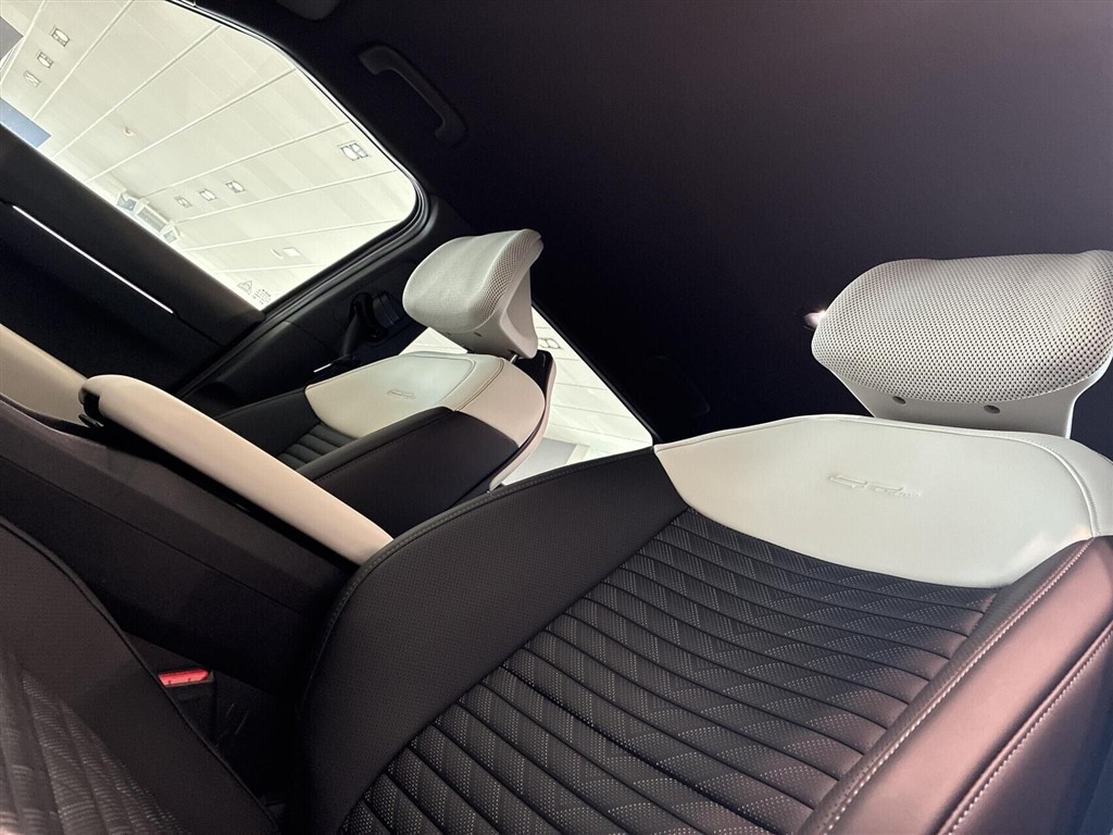 Kia EV4 Fastback Long Range GT-Line 204HK Aut. - Image 14