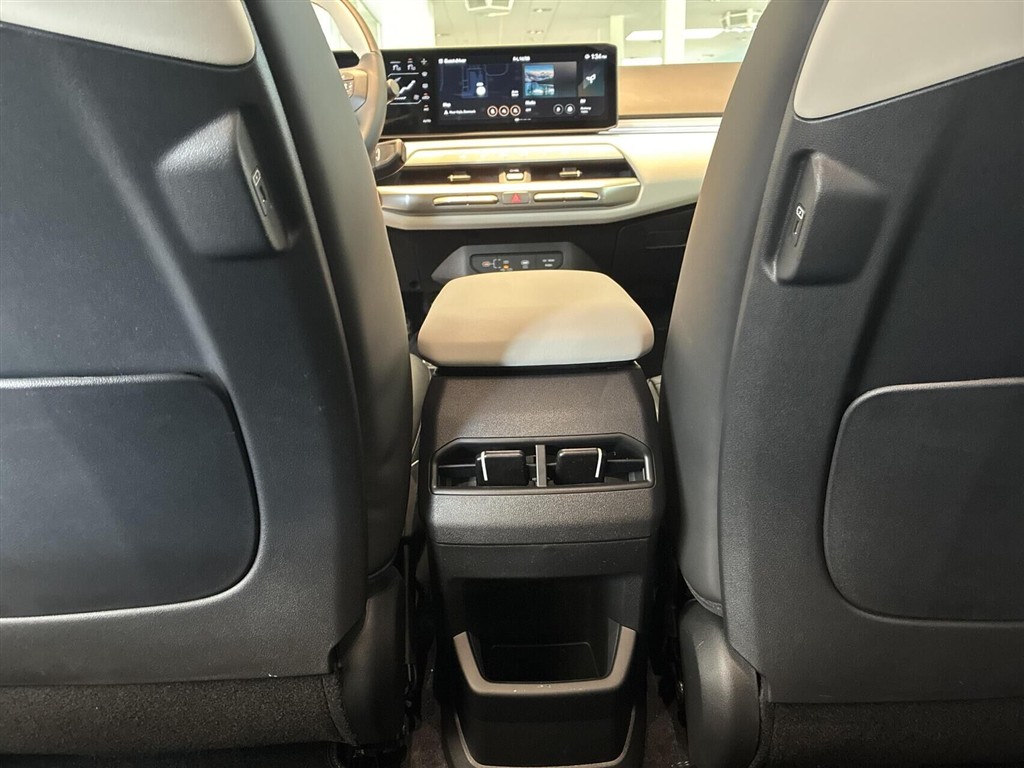 Kia EV4 Fastback Long Range GT-Line 204HK Aut. - Image 15