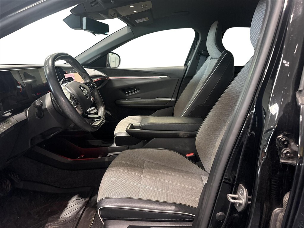 Renault Mégane E-TECH Techno 220HK 5d Aut. - Image 4