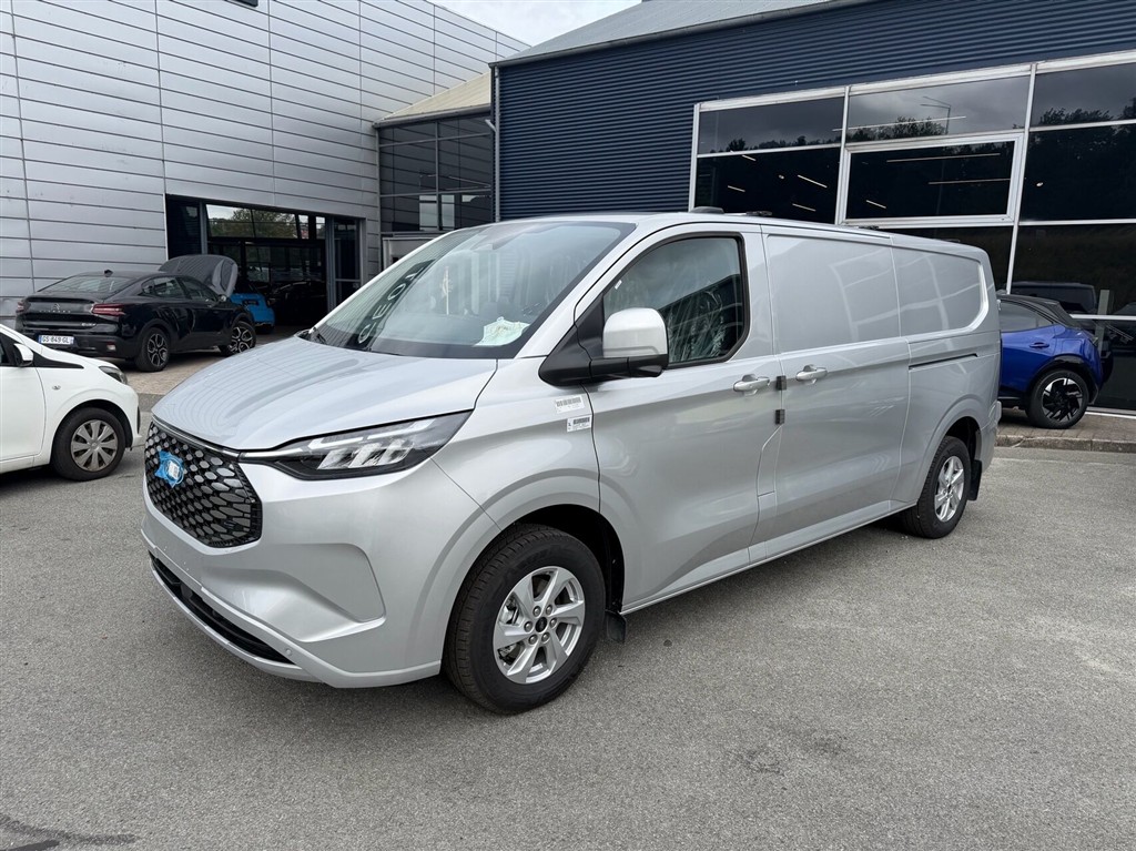 Ford E-Transit Custom 340 L2H1 EL Limited 218HK Van Aut.