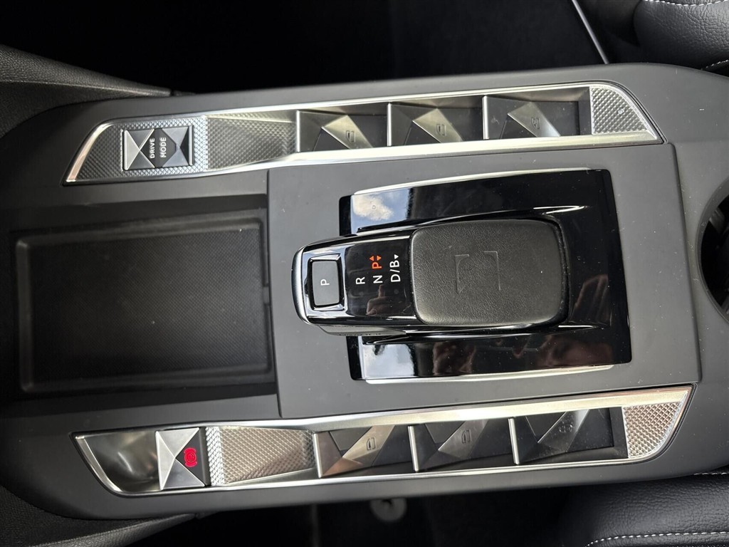 DS DS3 Crossback E-Tense Bastille 136HK 5d Aut. - Image 10