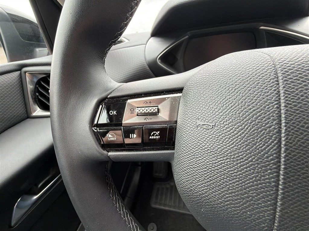 DS DS3 Crossback E-Tense Bastille 136HK 5d Aut. - Image 7
