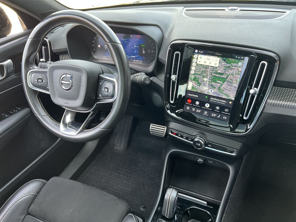 Volvo XC40 P8 Recharge Twin Pro AWD 408HK 5d Aut. - Image 8