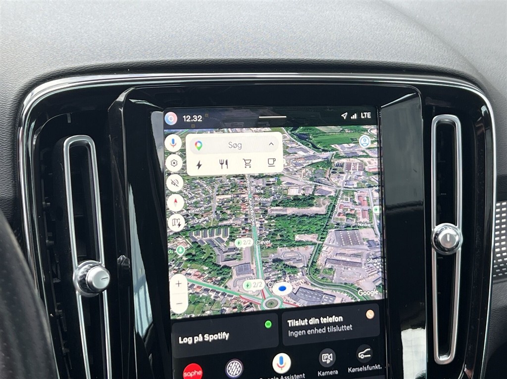 Volvo XC40 P8 Recharge Twin Pro AWD 408HK 5d Aut. - Image 10
