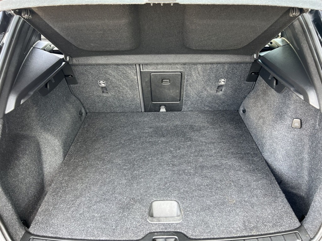 Volvo XC40 P8 Recharge Twin Pro AWD 408HK 5d Aut. - Image 14