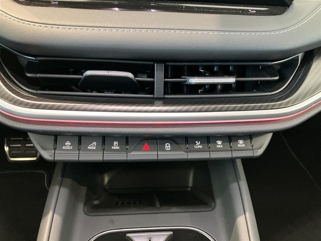 Skoda Elroq 60 EL Sportline 204HK 5d Aut. - Image 17