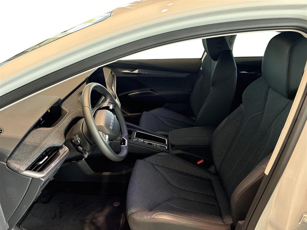 Skoda Elroq 60 EL 204HK 5d Aut. - Image 4