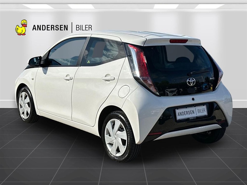 Toyota Aygo 1,0 VVT-I X-Play + Touch 68HK 5d - Image 7