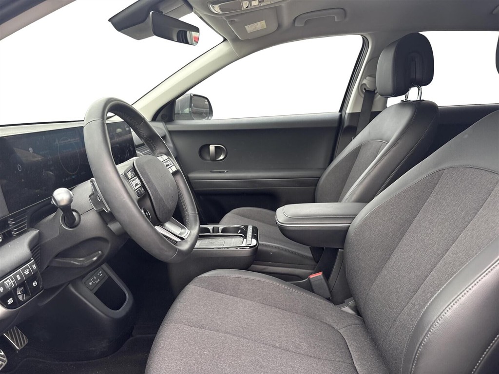 Hyundai Ioniq 5 Electric 84 kWh Core Plus 229HK 5d Aut. - Image 4