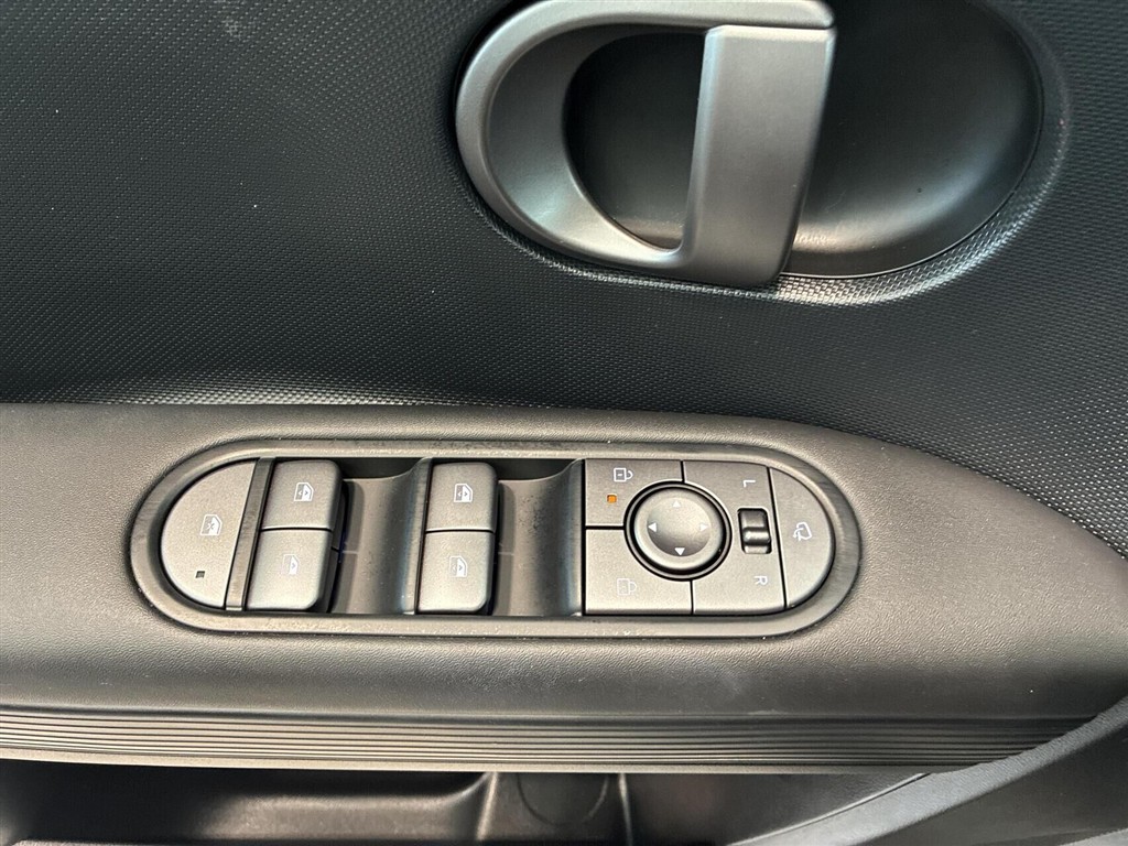 Hyundai Ioniq 5 Electric 84 kWh Advanced 229HK 5d Aut. - Image 10