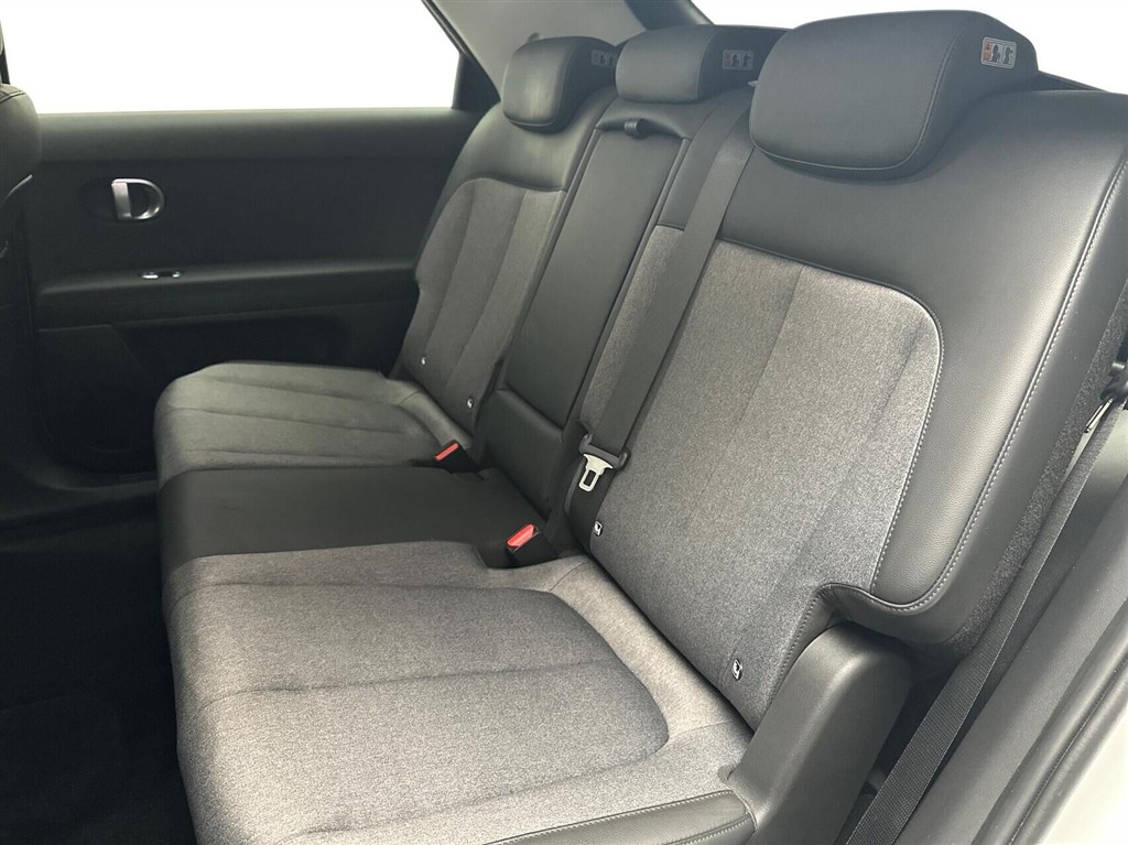 Hyundai Ioniq 5 Electric 84 kWh Techniq 229HK 5d Aut. - Image 13