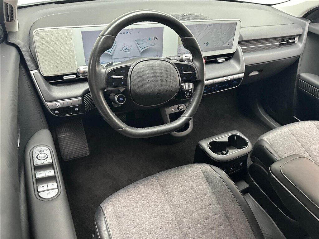 Hyundai Ioniq 5 Electric 84 kWh Techniq 229HK 5d Aut. - Image 4