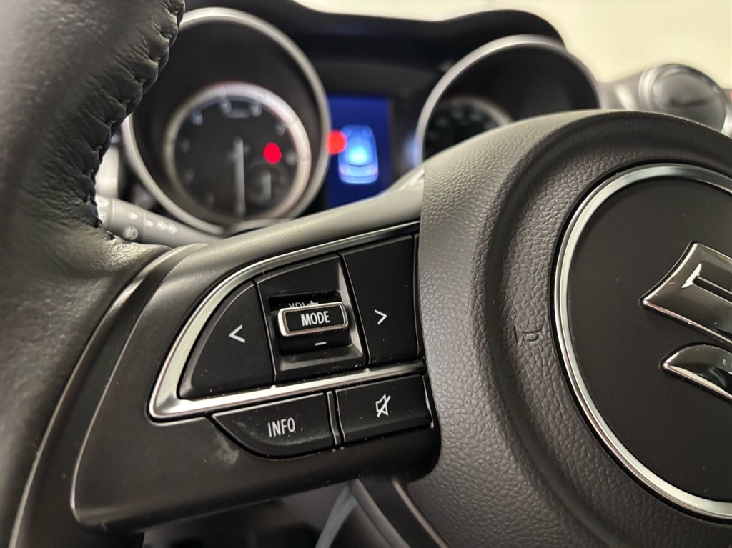Suzuki Swift 1,2 Dualjet Mild hybrid Action AEB 83HK 5d - Image 10