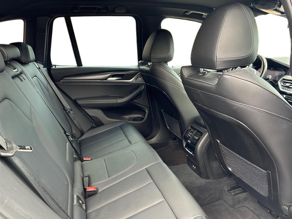 BMW X3 30e 2,0 Plugin-hybrid M-Sport XDrive Steptronic 292HK 5d 8g Aut. - Image 13