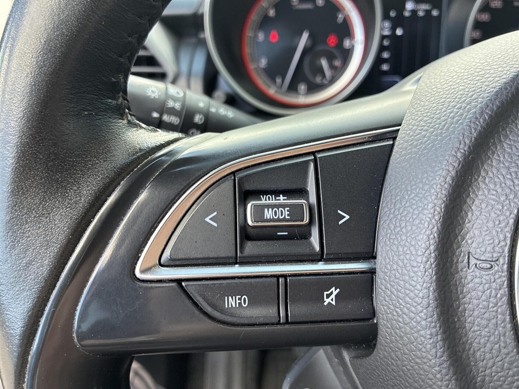 Suzuki Swift 1,2 Dualjet Mild hybrid Exclusive AEB 83HK 5d - Image 13