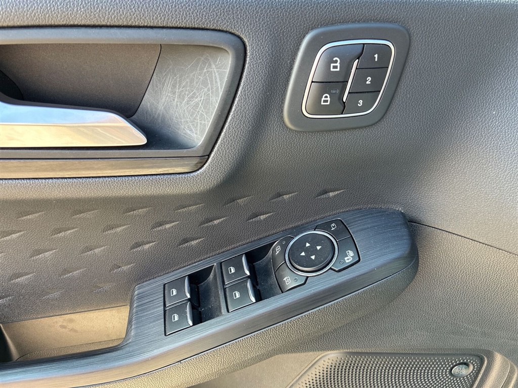 Ford Kuga 2,5 Plugin-hybrid Vignale CVT 225HK 5d Trinl. Gear - Image 19