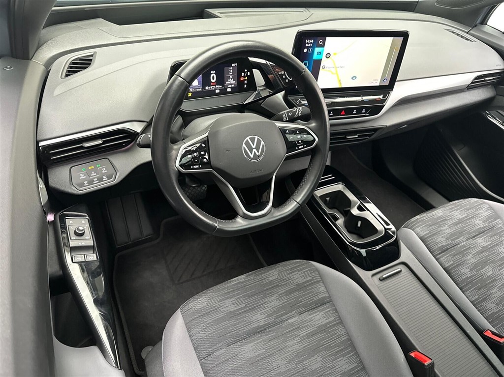 VW ID.4 EL Pro Performance 204HK 5d Aut. - Image 4