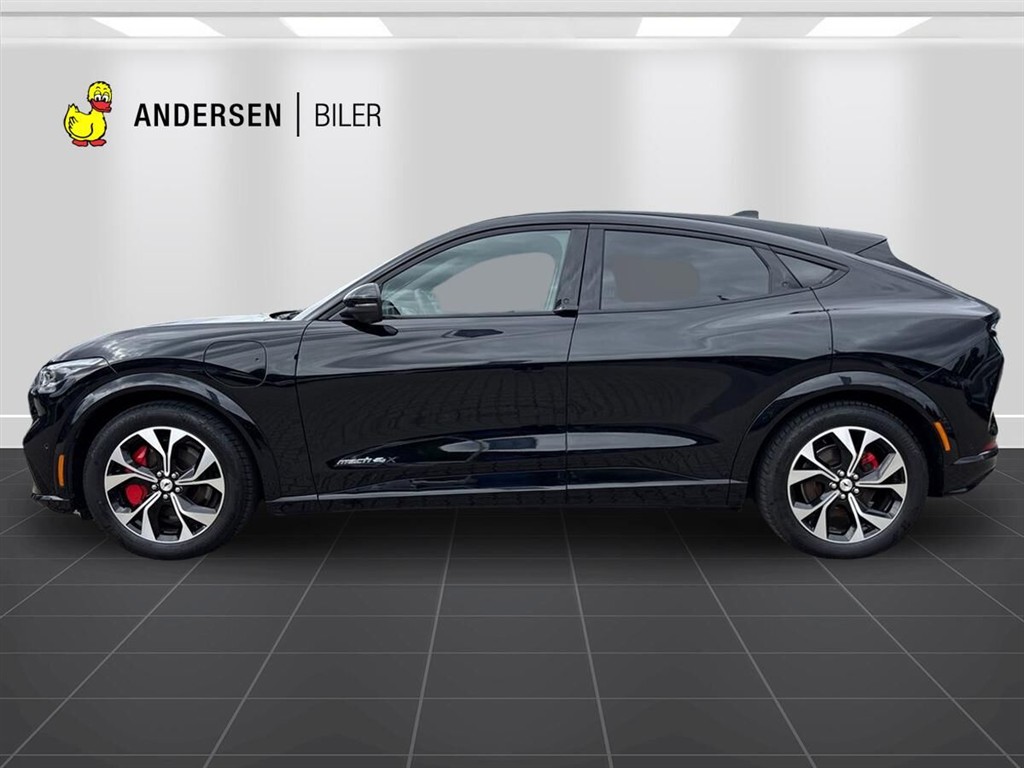 Ford Mustang Mach-E EL UR Premium AWD 351HK 5d Aut. - Image 2