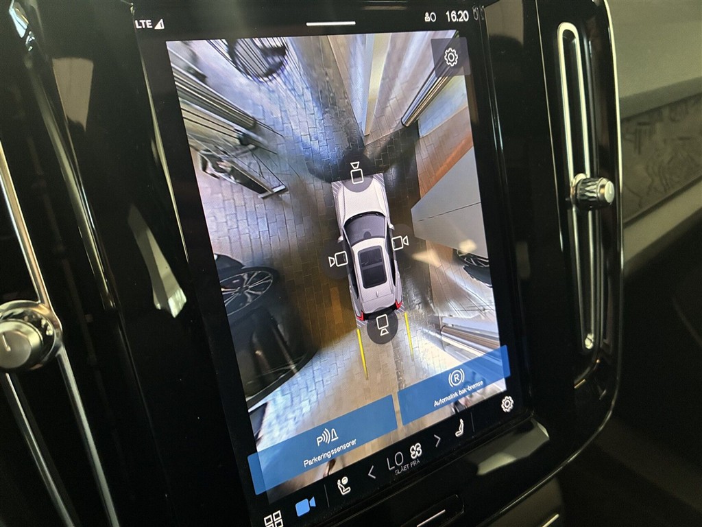 Volvo XC40 Recharge Twin Ultimate AWD 408HK 5d Aut. - Image 8