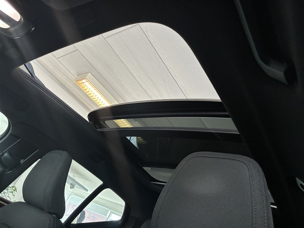 Volvo XC40 Recharge Twin Ultimate AWD 408HK 5d Aut. - Image 3