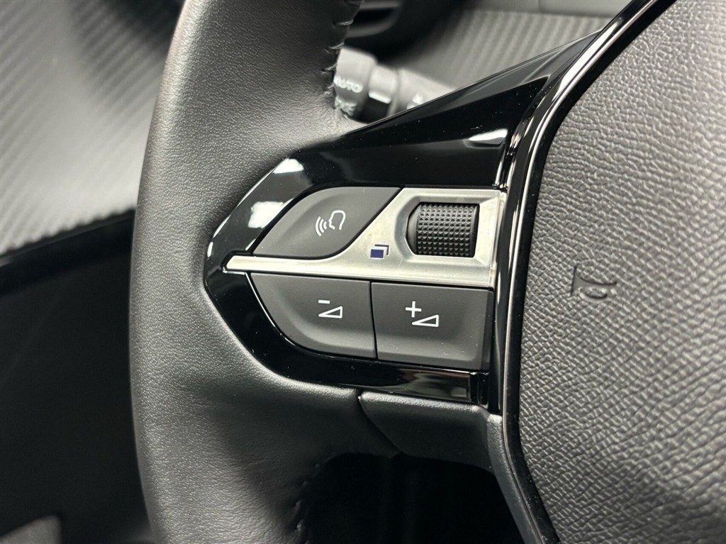 Peugeot e-208 EL Style 136HK 5d Aut. - Image 12