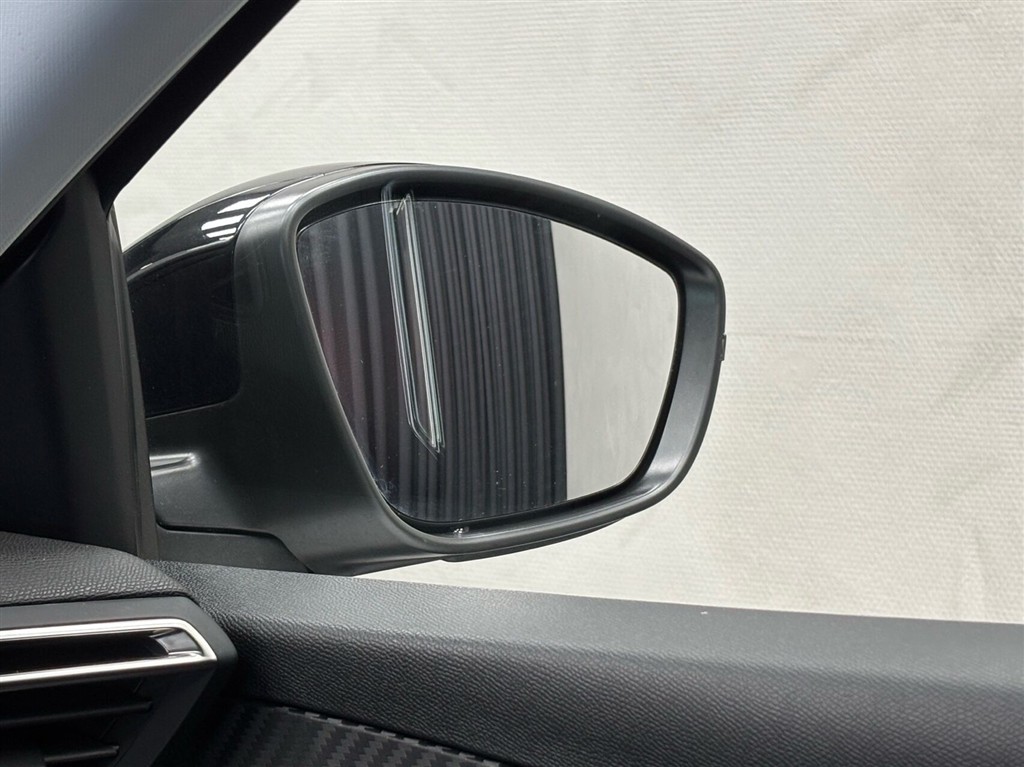 Peugeot e-208 EL Style 136HK 5d Aut. - Image 22