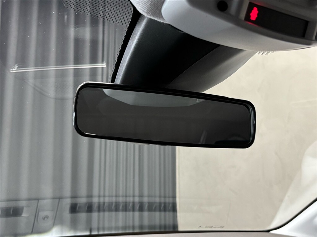 Peugeot e-208 EL Style 136HK 5d Aut. - Image 23