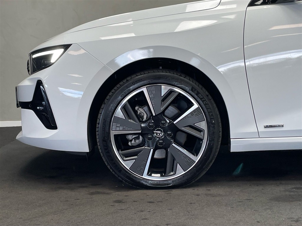 Opel Astra-e EL Ultimate 156HK 5d Aut. - Image 4