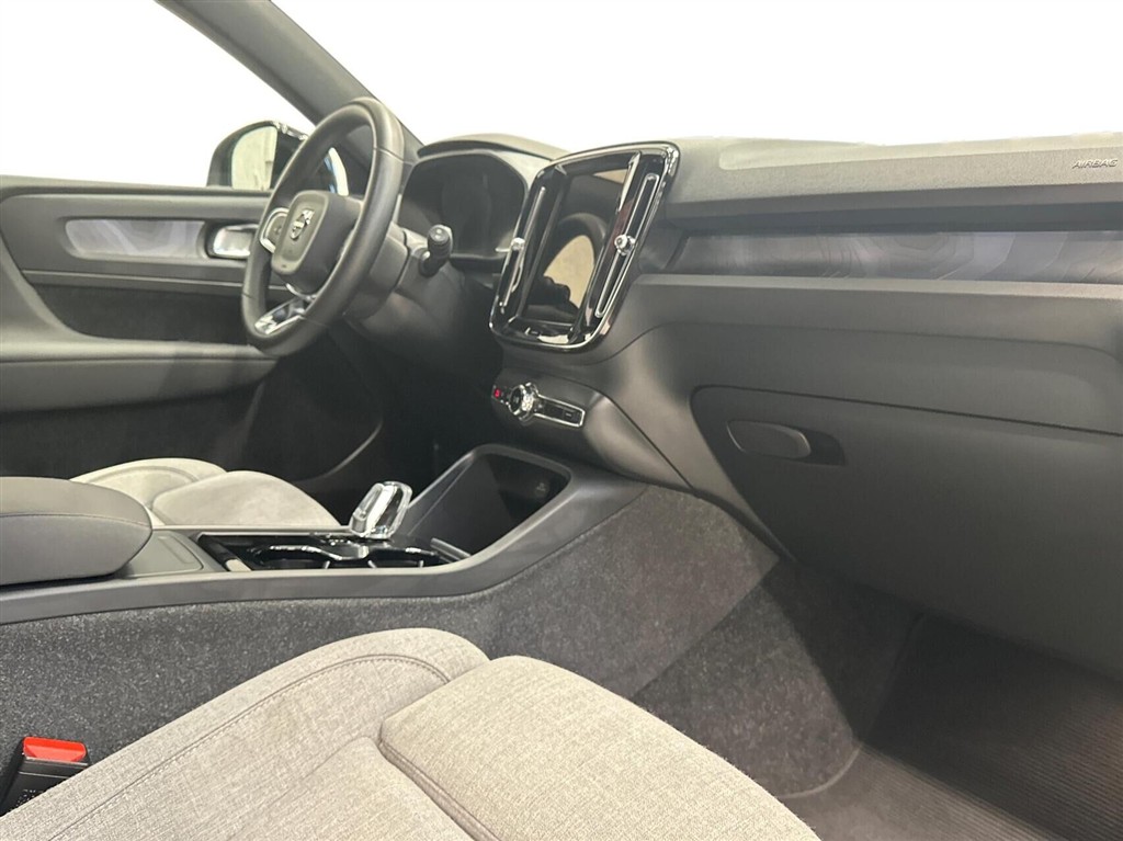 Volvo XC40 P6 Recharge Plus 231HK 5d Aut. - Image 5