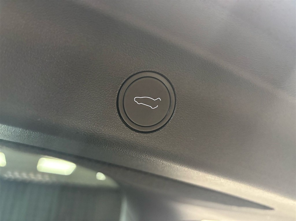 Tesla Model Y EL Performance AWD 534HK 5d Aut. - Image 7