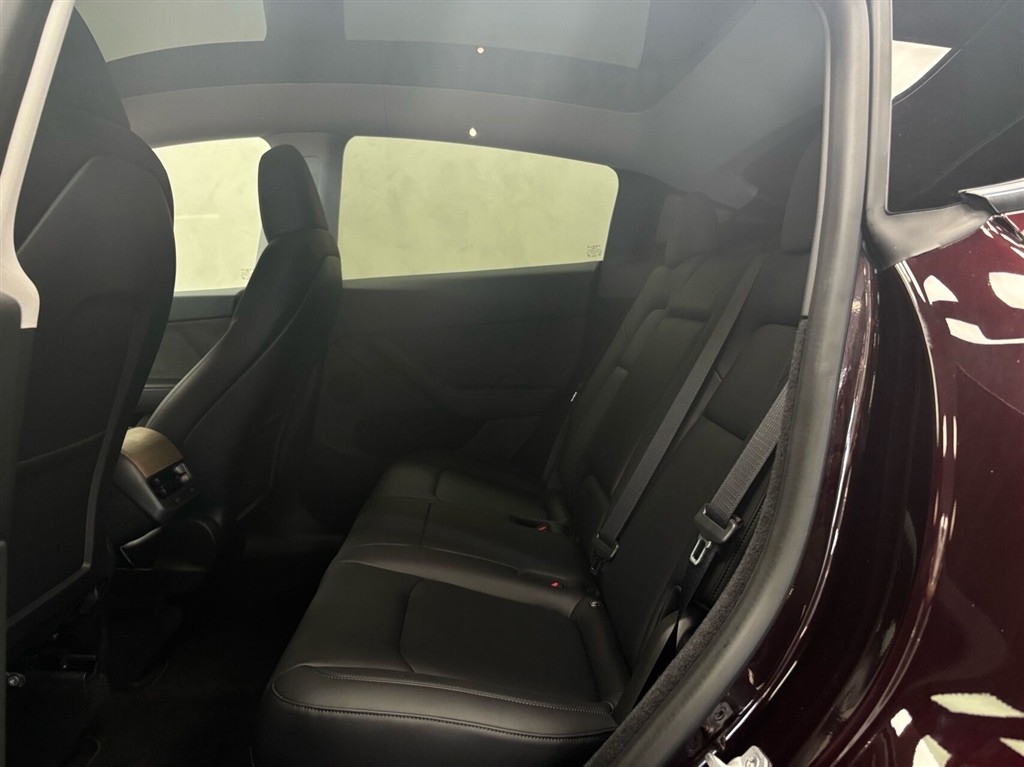 Tesla Model Y EL Performance AWD 534HK 5d Aut. - Image 10