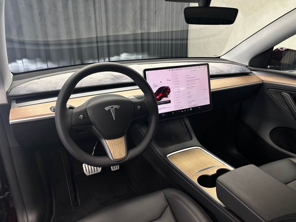 Tesla Model Y EL Performance AWD 534HK 5d Aut. - Image 11