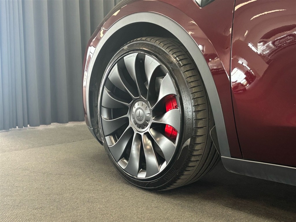 Tesla Model Y EL Performance AWD 534HK 5d Aut. - Image 5