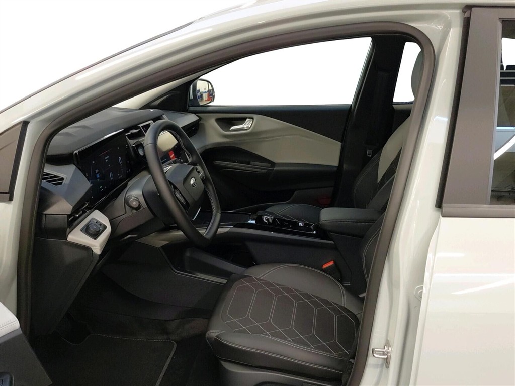 Ford Puma Gen-E EL Premium 168HK 5d Aut. - Image 4