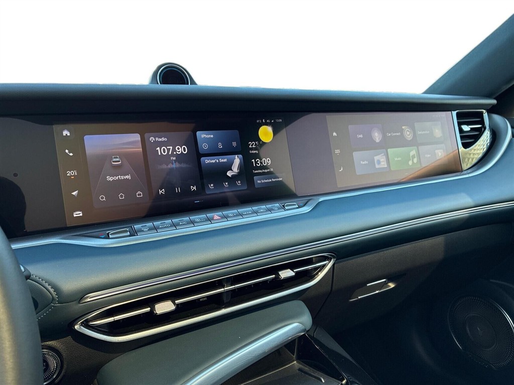 Voyah Free EL First Edition Platinium AWD 489HK 5d Aut. - Image 12